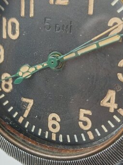 Palubní hodiny AVRM - 10