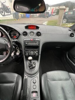 Peugeot RCZ Coupe 1.6 THP 200 (147 kW) - 10