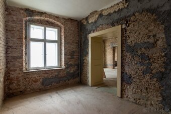 Polyfunkční dům v centru Soběslavi - 10