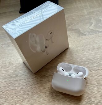 Apple AirPods Pro (2.generace)2022 MagSafe pouzdro s USB C. - 10