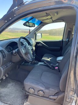 Navara D40 - 10