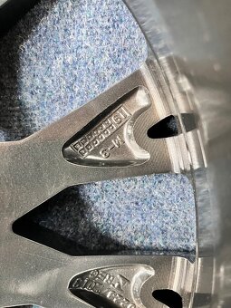 5x112 R17 VW Tiguan / Tulsa - originál Alu + šrouby - 10