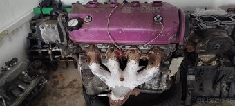 Díly CRX 2,3G Civic 4G - 10