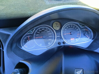 Skútr Honda SW-T400 - 10
