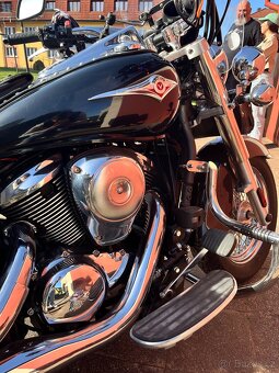 Kawasaki VN 900 - 10
