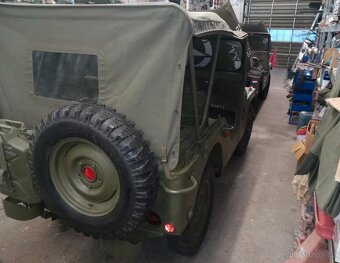 Nekaf M38A1 4x4 – vojenský kabriolet s duší historie - 10