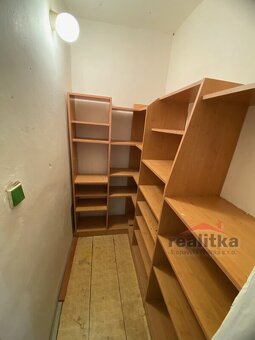 Prodej bytu 3+1 s lodžii, 69 m2, ul. Jesenická, Krnov - 10