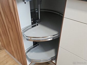Kompletní kuchyně ONTARIO vč. SIEMENS spotřebičů - 10