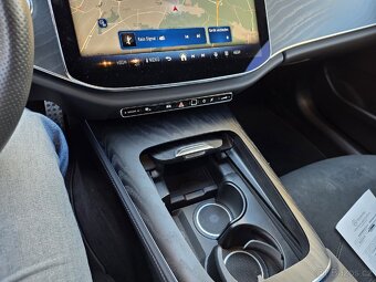 Mercedes E220 cdi MOŽNÝ PRONÁJEM - 10