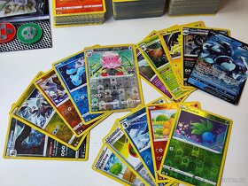 Karty Pokemon Velký Herní Box 440 karet + obaly - 10