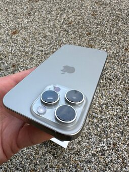 iPhone 16 pro - baterie 100% - 10