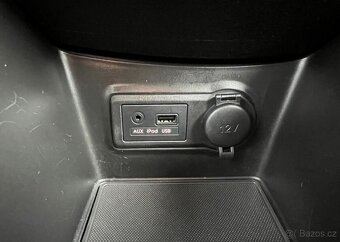 Kia Venga 1.4 CVVT NAVI KAMERA ČR 1.MAJ. manuál 66 kw - 10