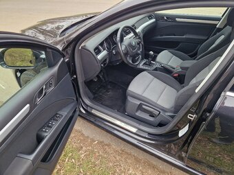 Škoda Superb 2 1,6 TDI, 77 KW xenony - 10