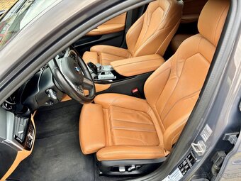 2019 BMW 540i xDrive Touring Mpaket - 10