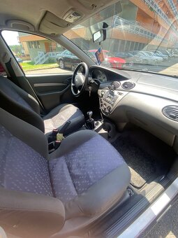 Ford Focus 1.6 74kw - 10