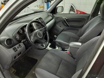 Toyota Rav4 2,0 115 D-4D - 10