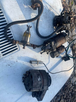 Prodám díly na Fiat 127 A - 10