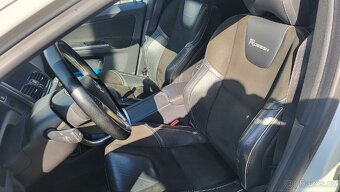 Volvo XC60 R-Design D5/2,4L 158KW - 10