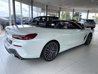 BMW M850i xDrive Cabrio Max.Výbava - 10