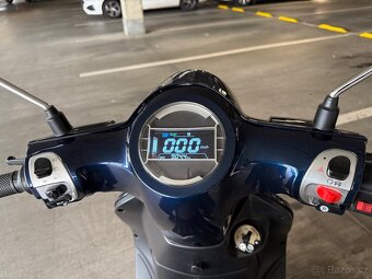 Elektrický skútr s motorem 3000 W. Max rychlost 45 km/h - 10