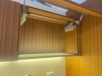 Kvalitní kuchyňská linka -NOVÁ - 10