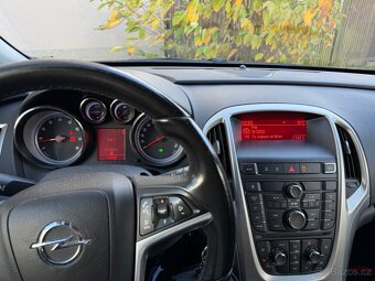 Opel Astra 1.6l + LPG, r.v. 2010 - 10