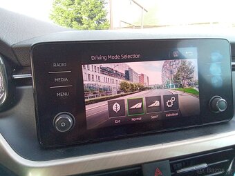 SCALA 1,0 TSI 85 kW KAMERA ADAPT. TEMPOMAT - 10