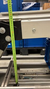 Pásový dopravník s programováním - 10