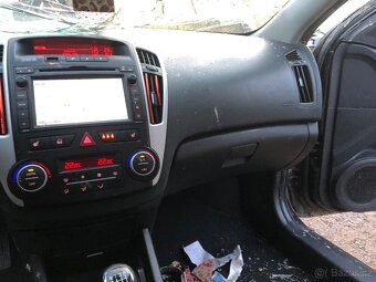 Kia Ceed´ - 10