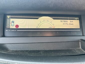 Renault Megane Scenic - 10