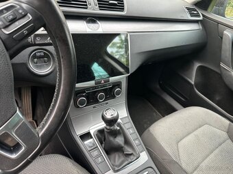 Volkswagen Passat B7 2.0 103kW - 10