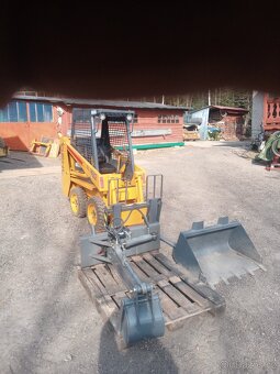 Smykovy nakladac bobcat gehl 1625 - 10