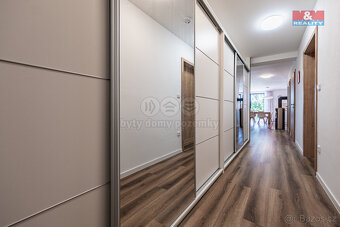 Prodej rodinného domu, 210 m2, v Kamenici n.L., ul. Dobšova - 10
