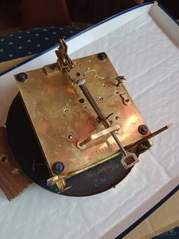 Pěkné staré, funkční bicí hodiny pendlovky G.Becker - 10