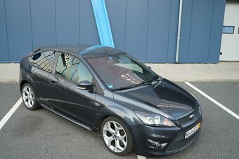 Ford Focus 2.5 ST - 10