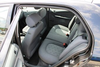 Škoda Fabia 1.4 16V, r.v. 2004, KLIMA EL.OKNA ASR PC - 10