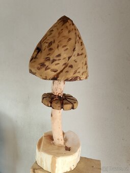 Dřevěné dekorace a lavice - 10