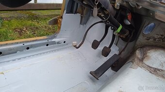 BMW e21 karoserie na kolech - 10