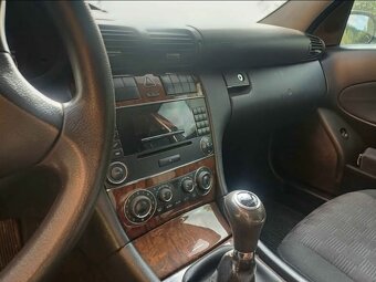 Mercedes w203 - plno náhradních dílů - 10