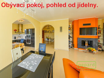 Rodinný dům TOP stav a prostředí. - 10