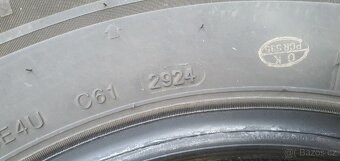 10ks pneu zimní 215/70 R15c - 10