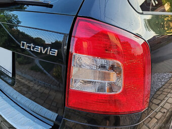 benzínová Škoda Octavia 2 Faceli 1.6 Mpi 115000km bez koroze - 10