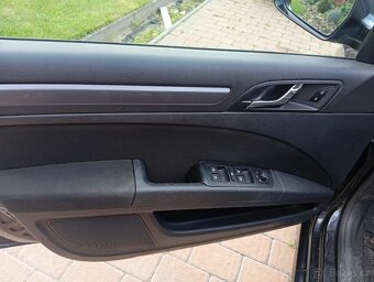 Superb II 1.6 tdi 77 kw.Facelift.RV 8/2013 nová stk - 10