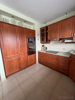 Prodám plně funkční kuchyňskou linku - 10