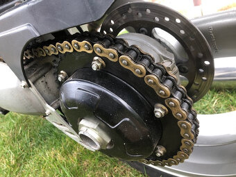 Triumph speed Triple 955I - 10