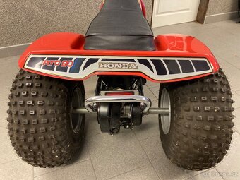 Vzácná tříkolka Honda - 10