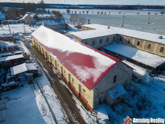 Prodei komerční nemovitosti v obci Zvěstovice. - 10