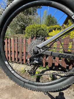 Giant trance 29 - 10