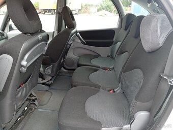 Citroën Xsara Picasso 1.6i - 10