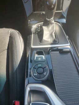 Hyundai i40 1.7 crdi Experience + PREMIUM paket - 10